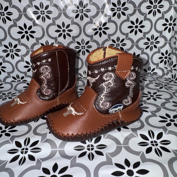 Meylan Baby unisex brown and tan leather western cowboy boots 6-9 months - Picture 2 of 15